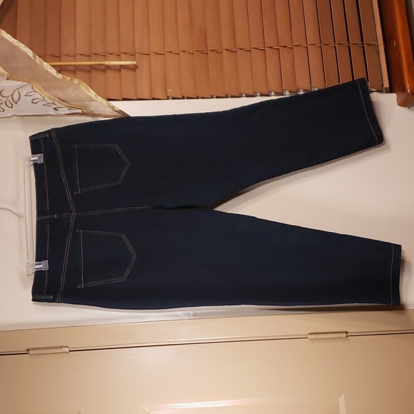 Womens Plus Size Jeans - Picture 4 of 4